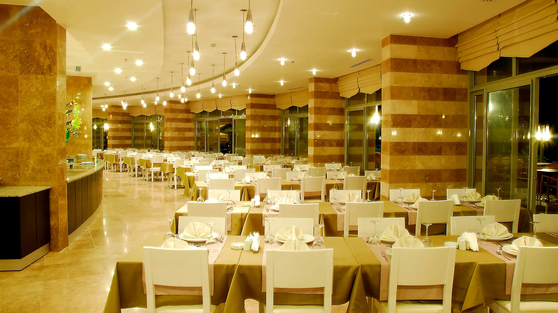 Charisma De Luxe Hotel Kusadası
