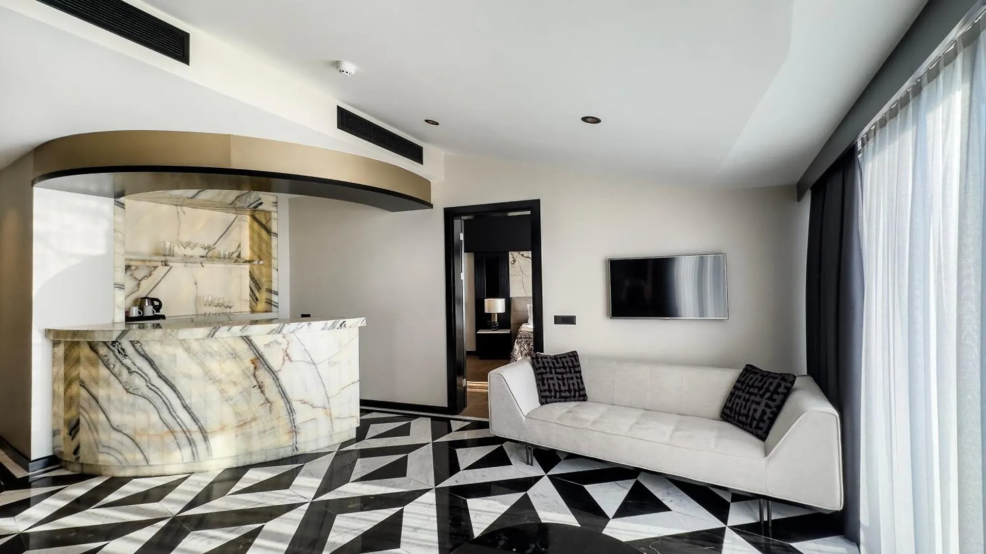 Charisma De Luxe Hotel Kusadası
